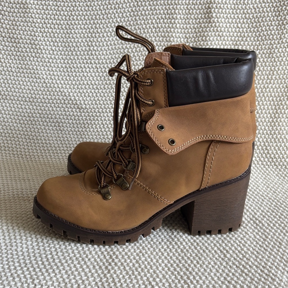 UNIONBAY Brown Lace-Up Boots for Women - Picture 6 of 8